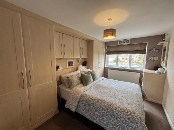 4 bed Detached for sale Image 11