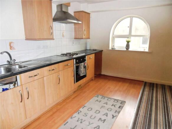 2 bed Apartment for sale Image 7