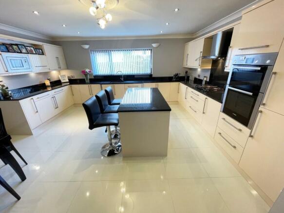 KITCHEN-DINER