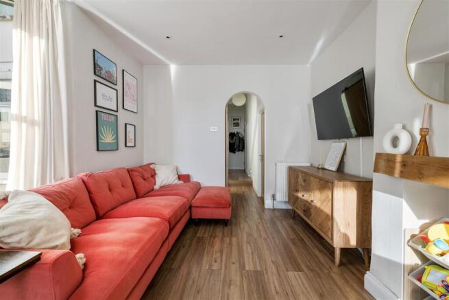 Third Avenue E17