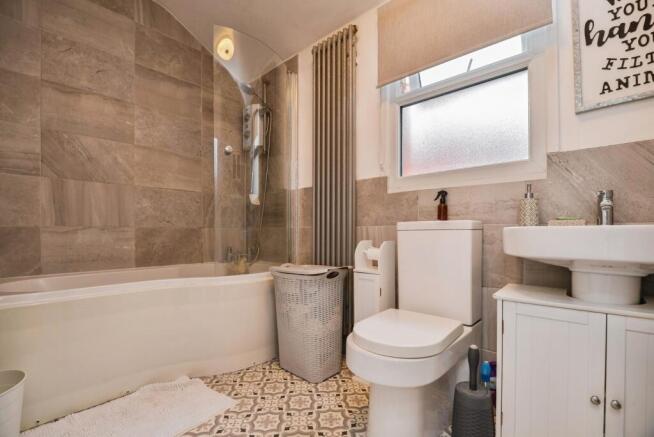 3 bed Terraced for sale Image 11