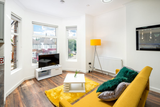 LIVINGROOM ONE