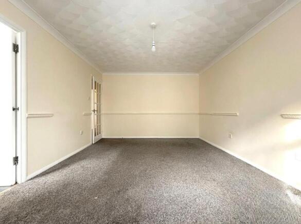 Living room 2.jpg