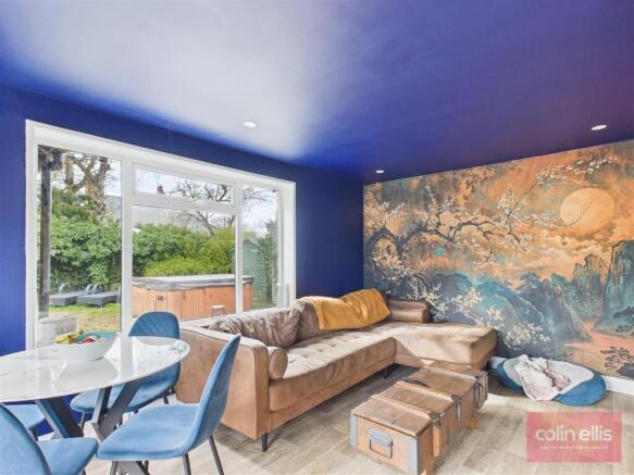 3 bed Detached Bungalow for sale Image 6