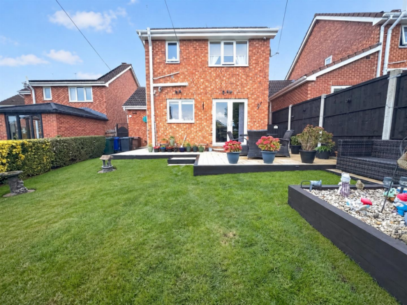 Spey Close, Mapplewell, Barnsley photo 4