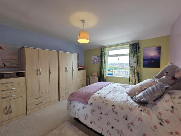 1 bed Flat for sale Image 11