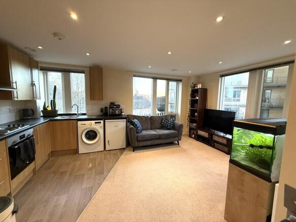 Kitchen / Living ...