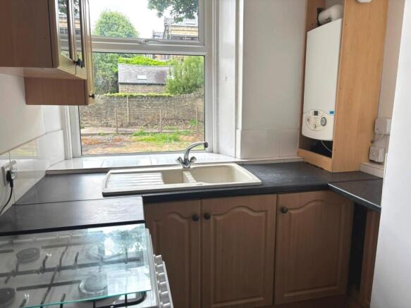 1 bed Flat to rent Image 6