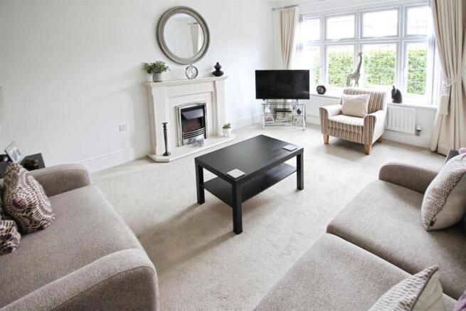 3 bed Detached for sale Image 5