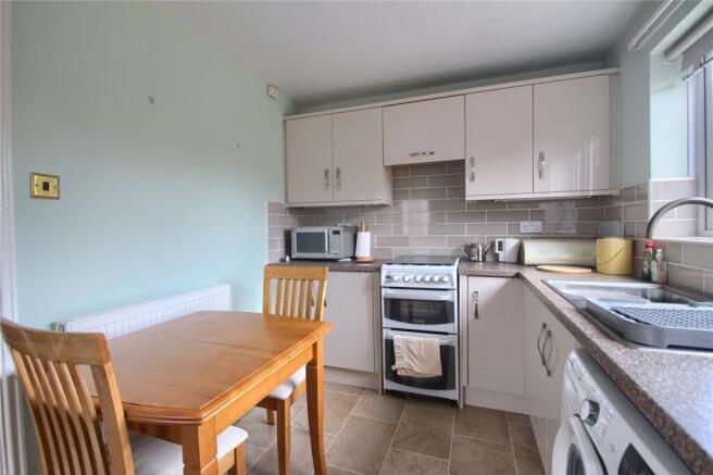 2 bed Semi-Detached for sale Image 5