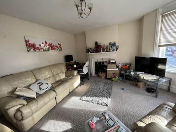 Living Room Reve