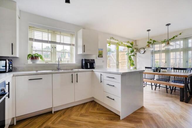 Kitchen/Breakfast