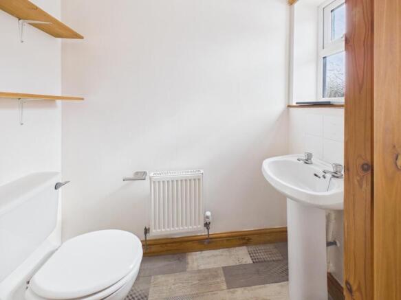 2 bed House for sale Image 5