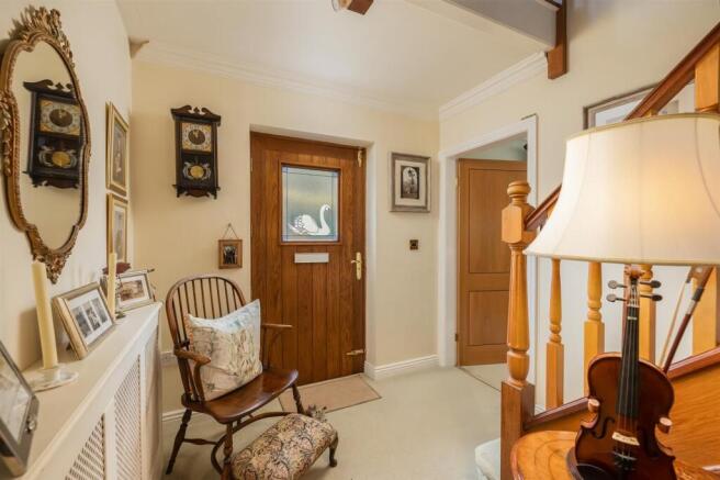 4 bed House for sale Image 6