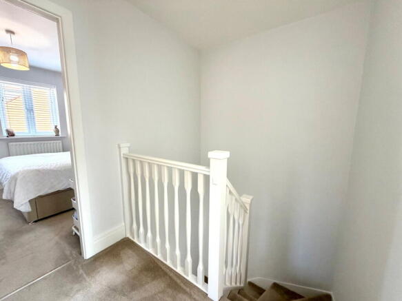 3 bed Semi-Detached for sale Image 10