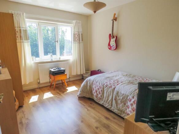 Bedroom 3.JPG