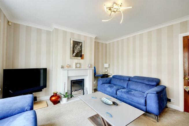 Lounge/Sitting Room