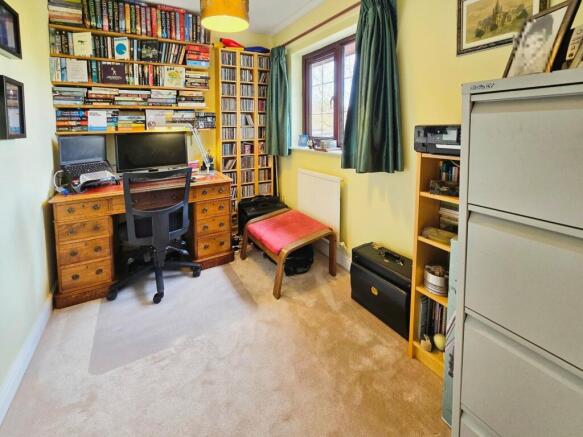 Bedroom 5/Study