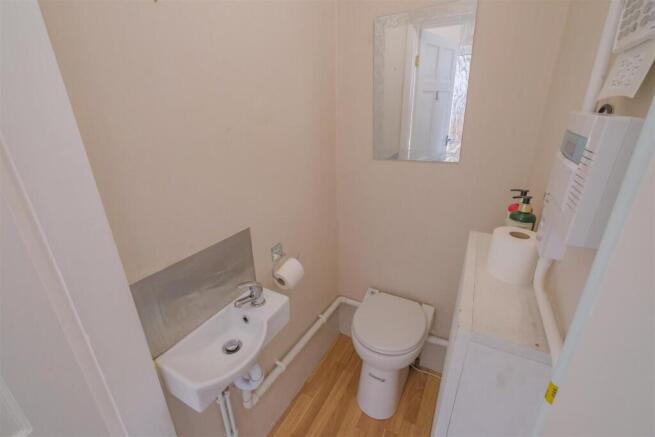 3 bed Semi-Detached for sale Image 10