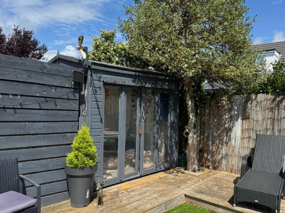 Outbuilding/Office
