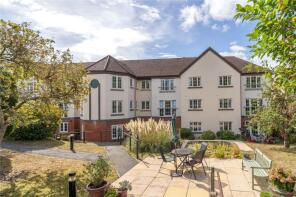 Flat 1, Pegasus Court, Station Road, Broadway WR12 7DE