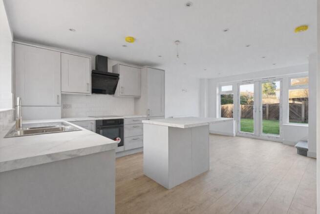 2 bed Semi-Detached for sale Image 3