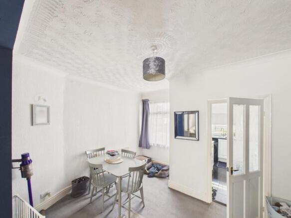 3 bed Terraced for sale Image 5
