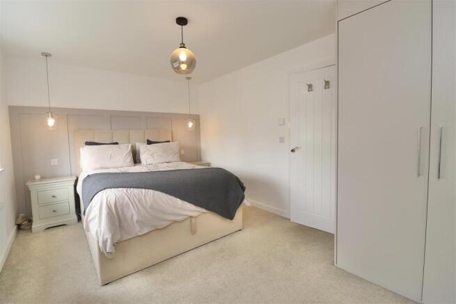 3 bed Detached for sale Image 9