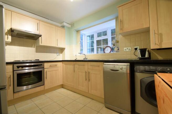 Kitchen 3MC.JPG