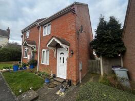 4, Halford Close, Grantham NG33 5SL