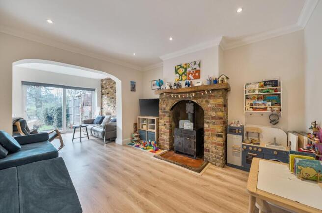 Davidson Frost-Wellings, DFW, Chiltern Avenue,Livi