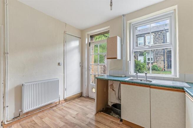 2 bed Terraced for sale Image 10