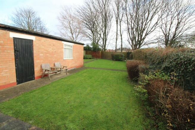 28 Sidlaw Rd-Rear1.JPG