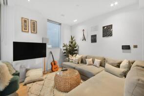 Flat 2002, 145, City Road, Hackney, London EC1V 1AY