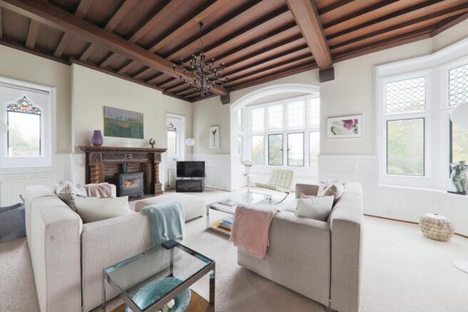 7 bed Detached for sale Image 5