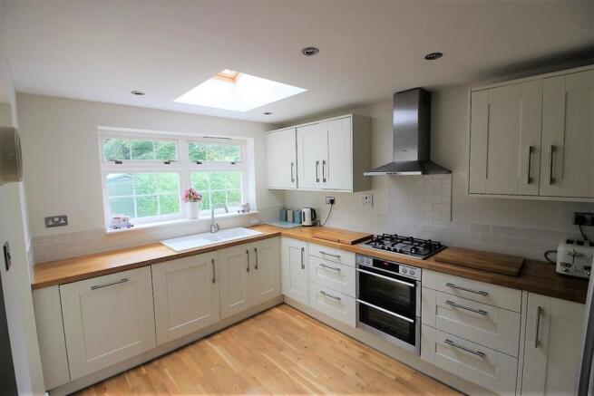 kitchen/dining room