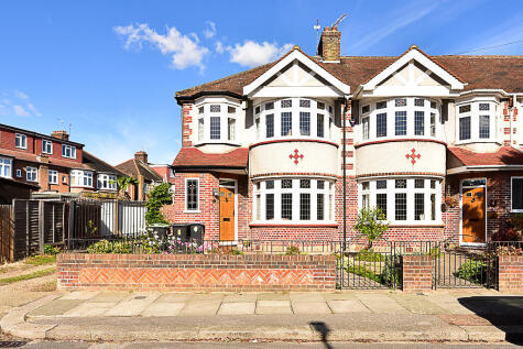 Ash Grove, Enfield