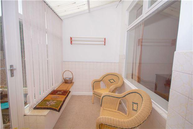 Lean-to conservatory