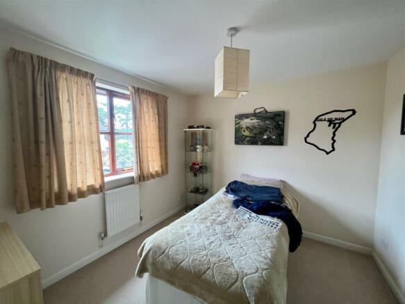 11 King charles bedroom 2.jpg