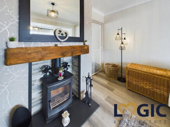 25 Havercroft Rise  (2)