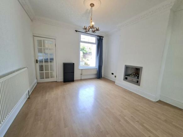 2 bed Terraced for sale Image 7
