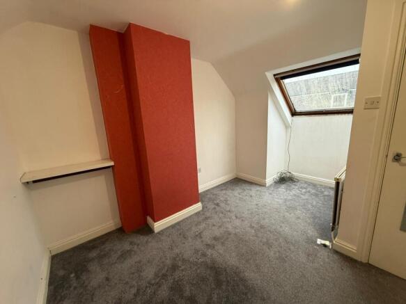 3 bed Terraced to rent Image 5
