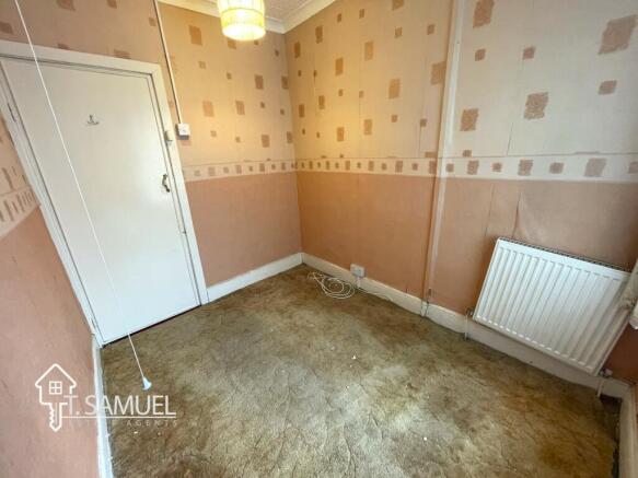 Bedroom 3b.JPG
