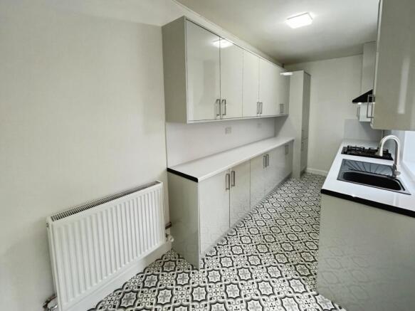 Woodland Road, Leicester, Leicestershire, LE5 - More