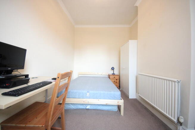 3 bed End of Terrace to rent Image 8