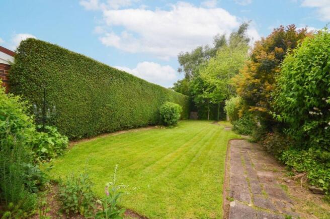 3 bed Semi-Detached for sale Image 4