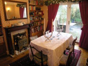 DINING ROOM: