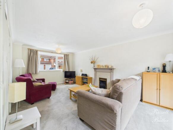 CAM01995G0-PR0341-STILL002