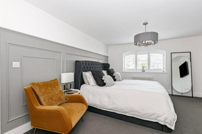 4 bed Link Detached House for sale Image 12