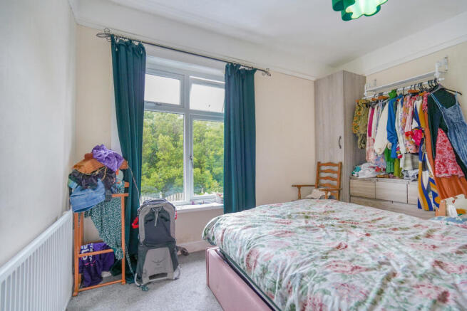 3 bed Terraced for sale Image 7